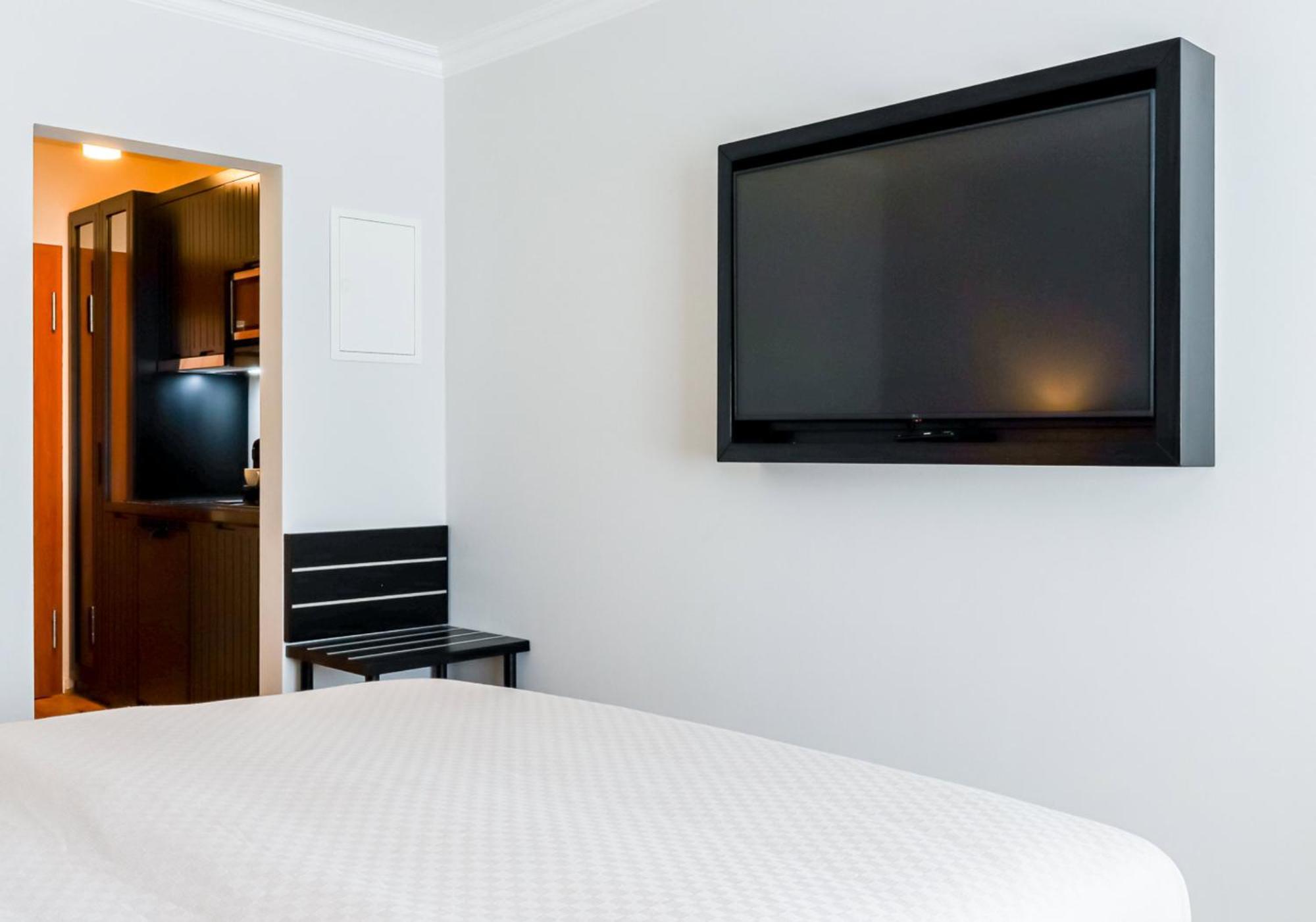 Moderne 1 Zimmer Ferienwohnung Mit Sonnenterrasse Und Parkplatz, In Ruhiger Lage, Nur Wenige Gehminuten Zum Ostsee Sandstrand Scharbeutz Bagian luar foto