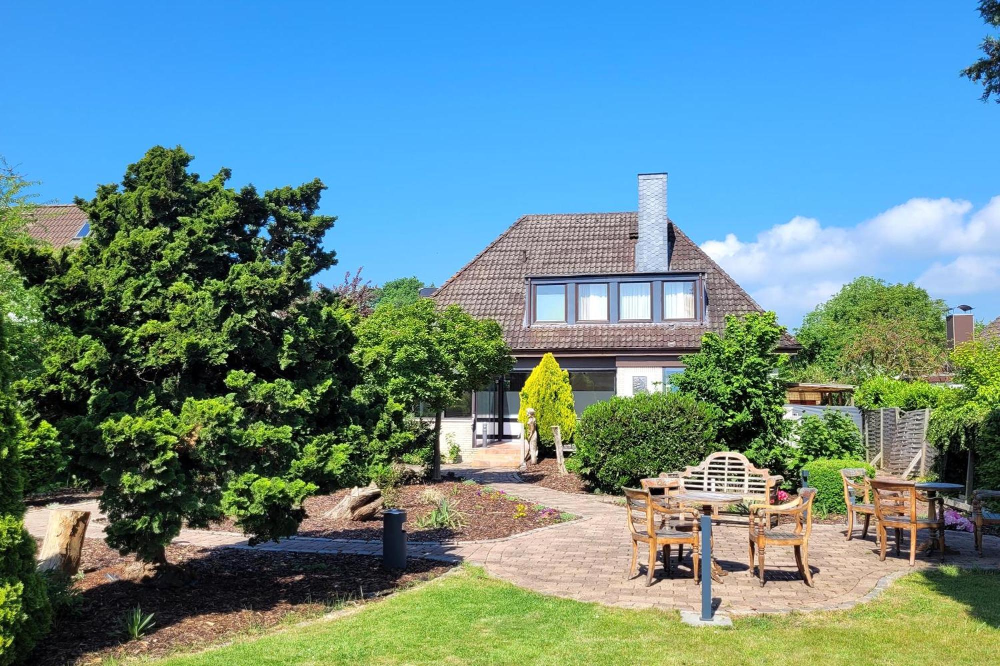 Moderne 1 Zimmer Ferienwohnung Mit Sonnenterrasse Und Parkplatz, In Ruhiger Lage, Nur Wenige Gehminuten Zum Ostsee Sandstrand Scharbeutz Bagian luar foto